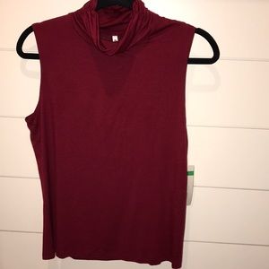 Leo & Nicole Sleeveless Top